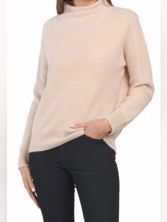 Tahari Sweaters - TAHARI Boiled 100% 2PLY Cashmere Mock Neck Sweater Ultra Soft Light Beige sz XS